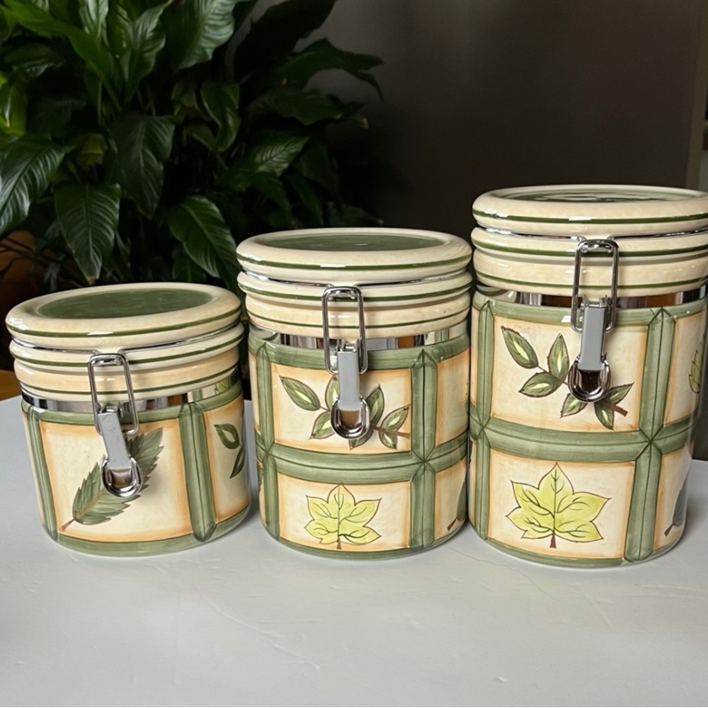 VTG CIC Certified International Briarwood ceramic canisters hinge lock w/seals